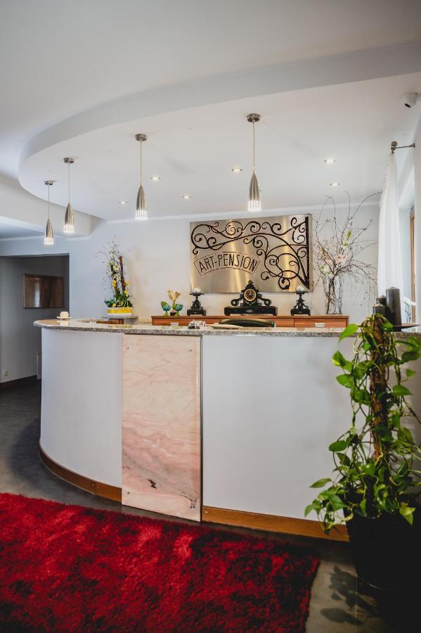 Hotel Nad Morzem- Art-Pension Świerzno エクステリア 写真