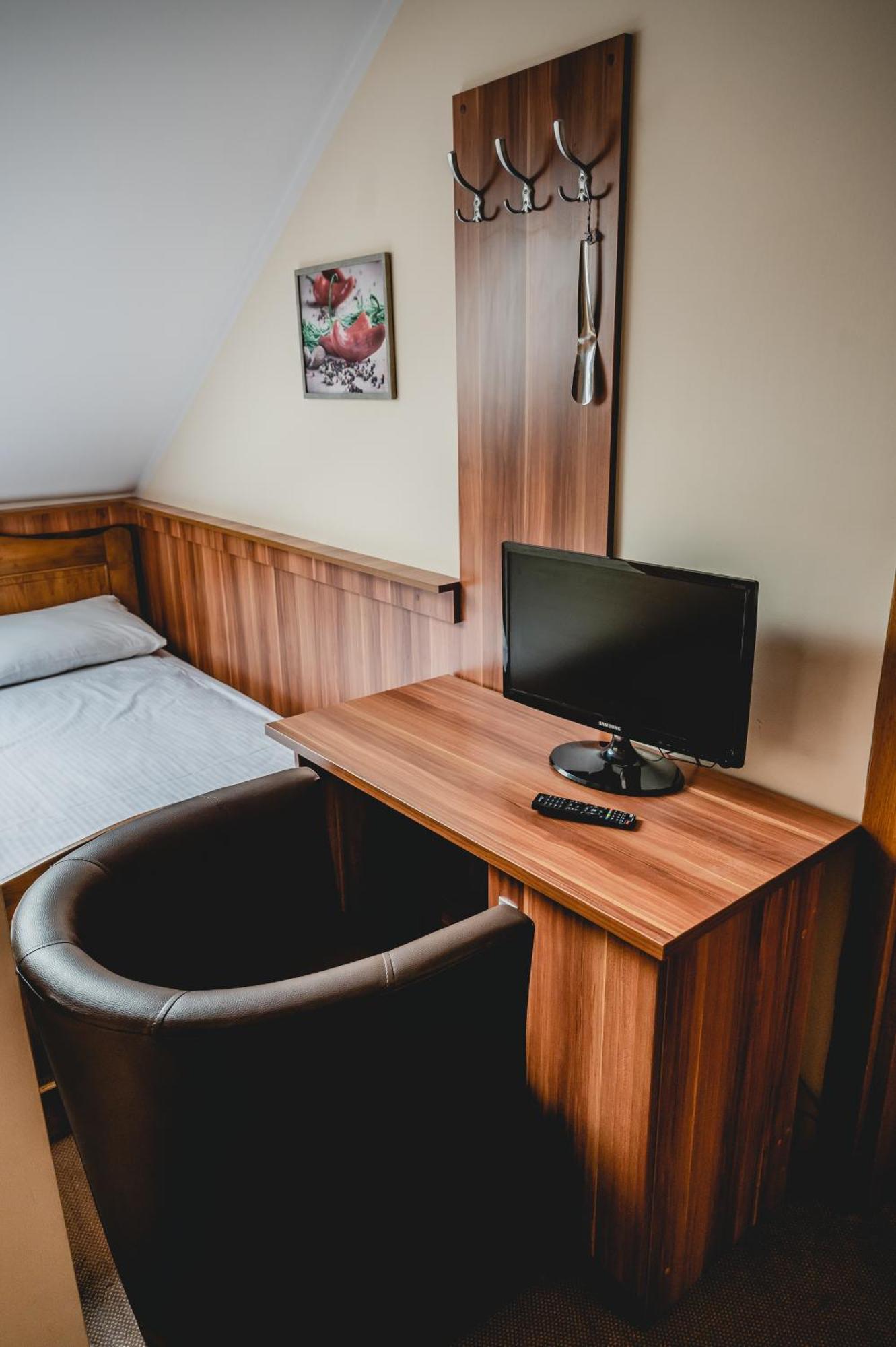 Hotel Nad Morzem- Art-Pension Świerzno エクステリア 写真