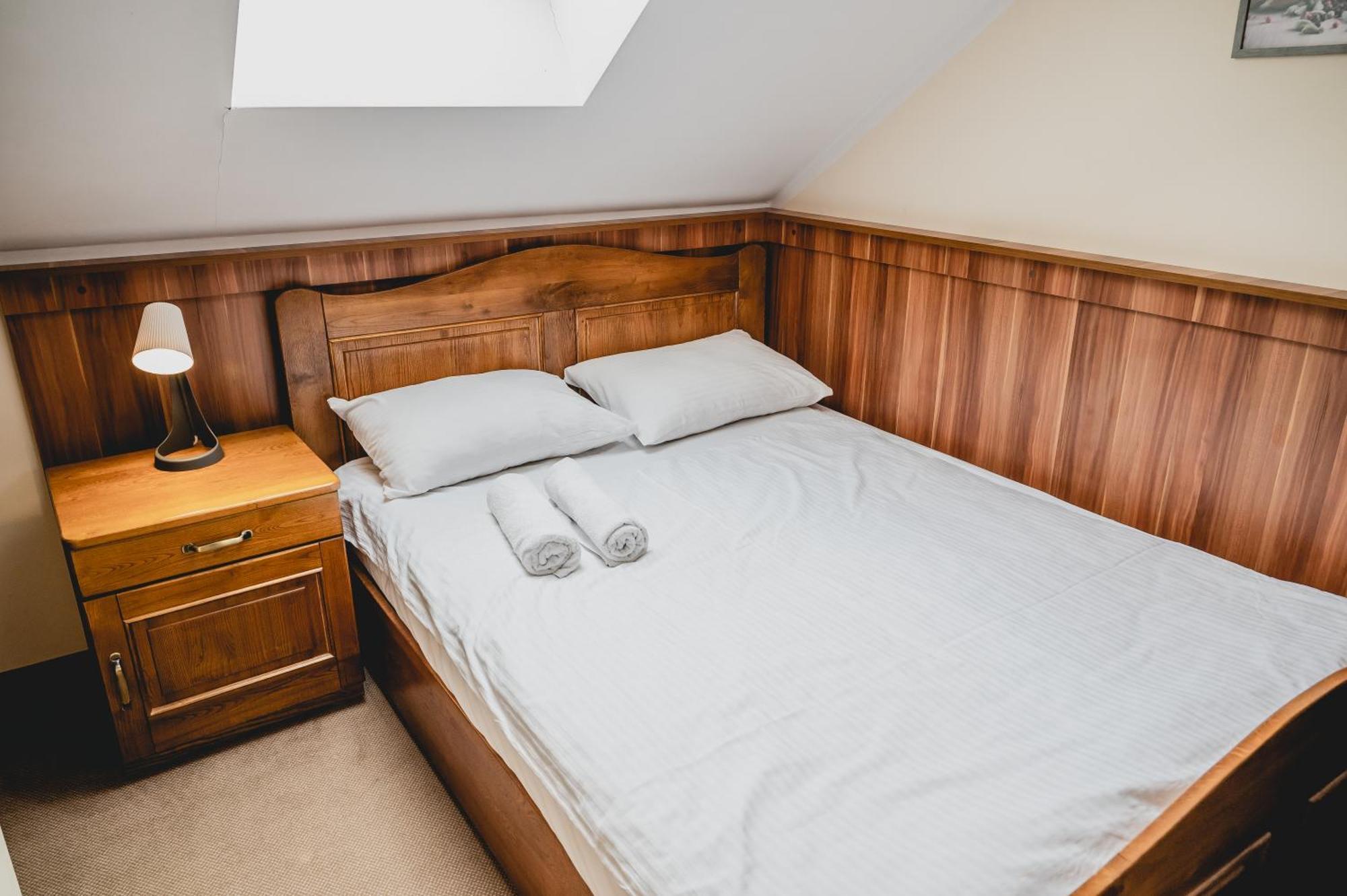 Hotel Nad Morzem- Art-Pension Świerzno エクステリア 写真